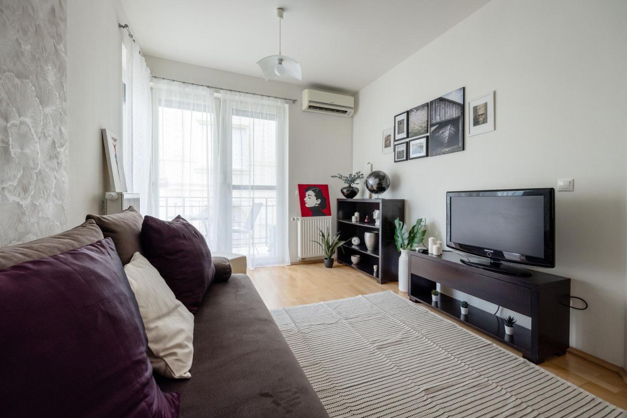 Bright And With Balcony Appartement *